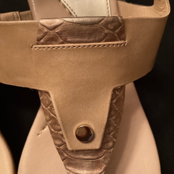 Guess Wedge Heel Platform Sandals - Picture 3 of 12